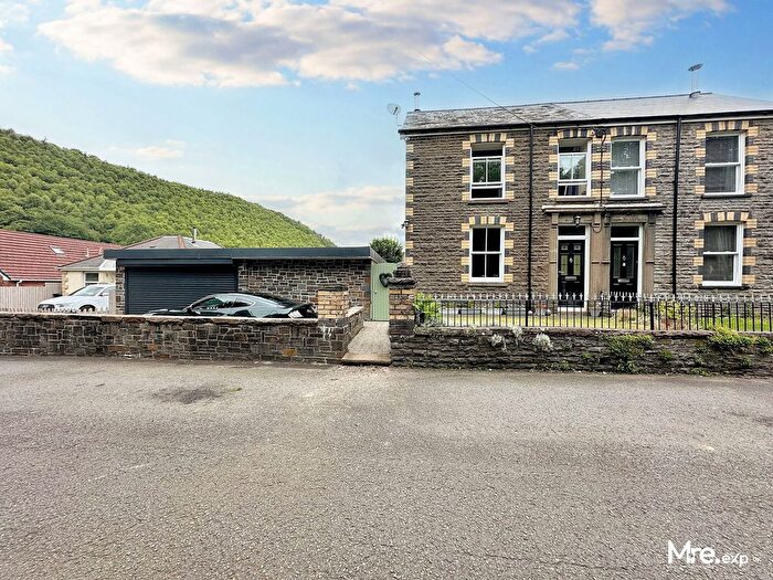 4 Bedroom Semi-detached House For Sale In Maes Mawr Road, Crynant, Neath, SA10