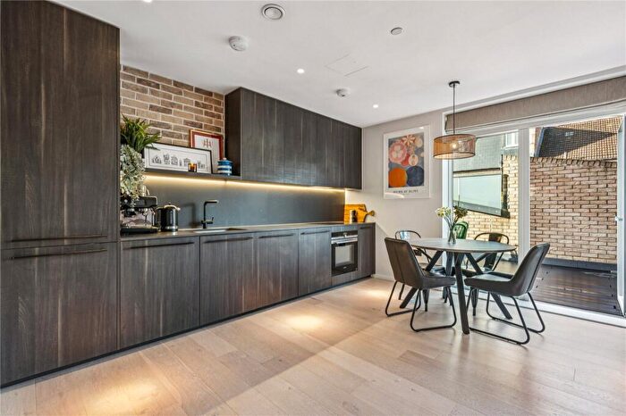 1 Bedroom Apartment For Sale In Nightingale Lane, SW12