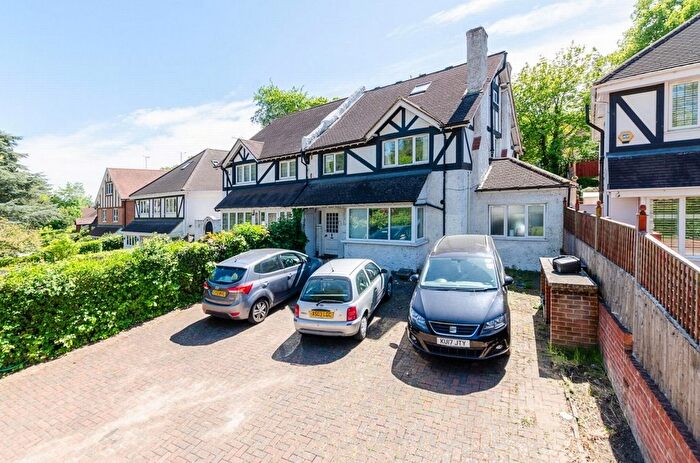 1 Bedroom Flat To Rent In Foxley Lane, Purley, CR8