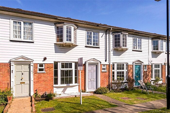 3 Bedroom Terraced House To Rent In Yeomans Mews, Isleworth, TW7