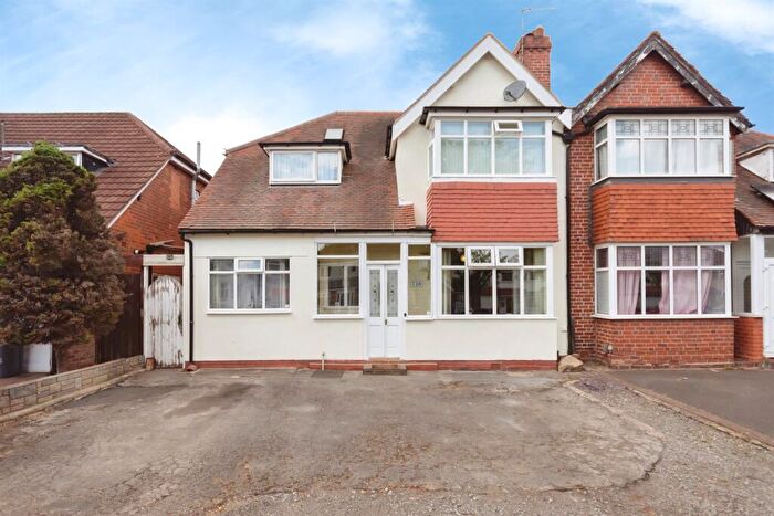 4 Bedroom Semi-Detached House For Sale In Shirley Road, Hall Green, Birmingham, B28