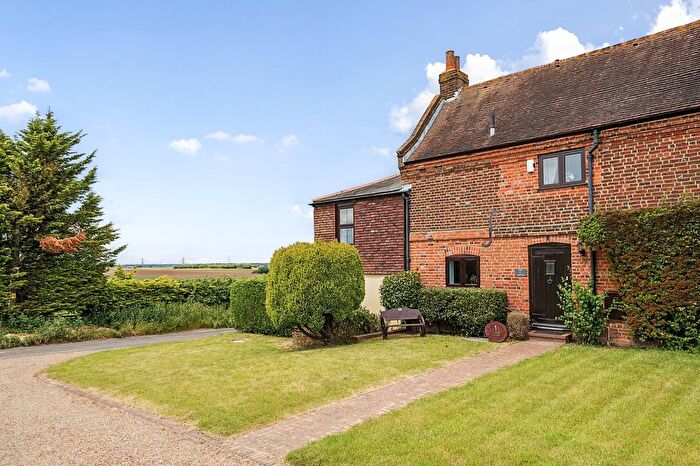 3 Bedroom End Of Terrace House For Sale In Ostlers Court, Taylors Lane, Higham, Kent., ME3