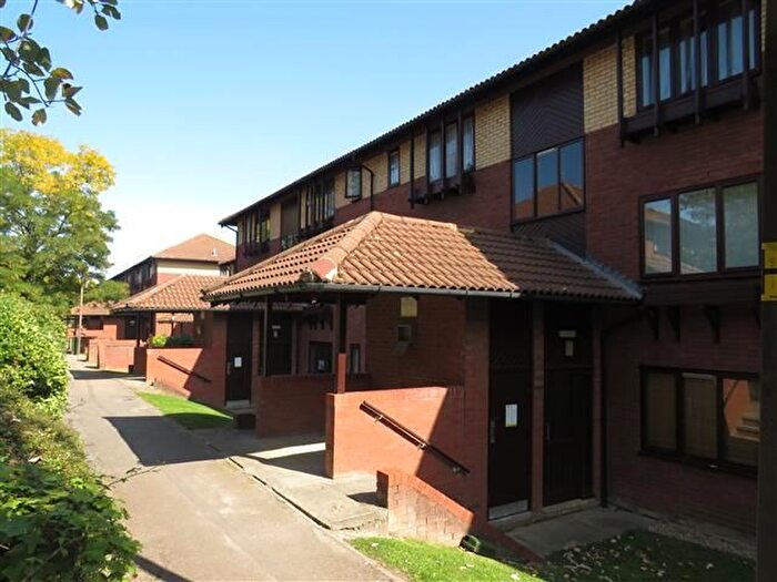 1 Bedroom Flat To Rent In Peartree Bridge, Milton Keynes, MK6