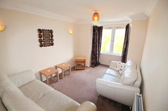 2 Bedroom Flat To Rent In Thorngrove Place, Aberdeen, AB15