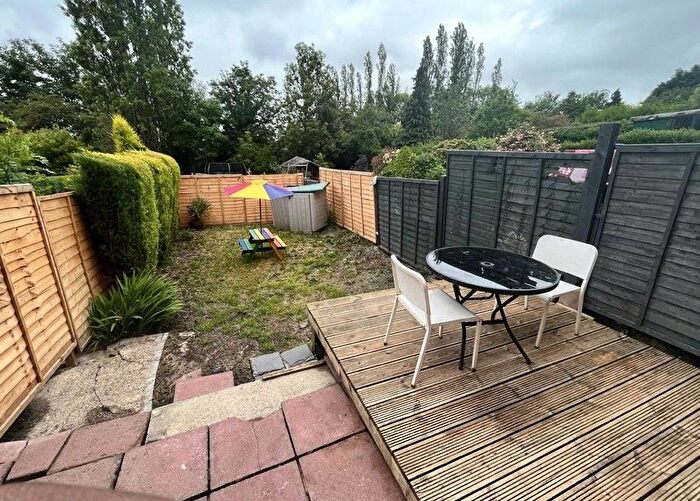2 Bedroom Terraced House To Rent In Willow Drive, Sheffield, S9