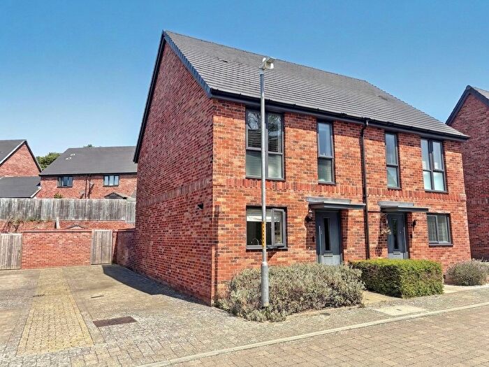 2 Bedroom Semi Detached House For Sale In John Haselden Crescent, Ashford, TN23