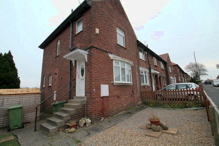 3 Bedroom Semi-Detached House To Rent In Hadleigh Road, Hylton Lane Estate, Sunderland, SR4