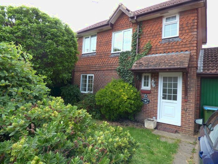2 Bedroom End Of Terrace House To Rent In Dawtrey Close, Rustington, Littlehampton, BN16