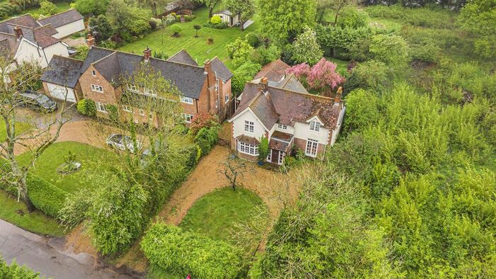 4 Bedroom Detached House For Sale In Chapel Lane, Letty Green, Hertford, SG14