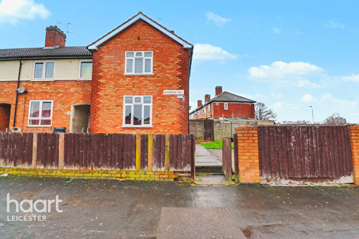 3 Bedroom Semi Detached House For Sale In Bendbow Rise, Leicester, LE3