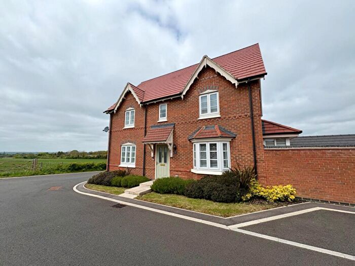 4 Bedroom Detached House To Rent In Crick Close, Hanslope, Milton Keynes, MK19