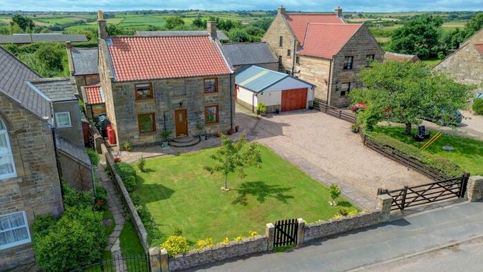 3 Bedroom Farmhouse For Sale In The Lane, Mickleby, Saltburn-By-The-Sea, TS13