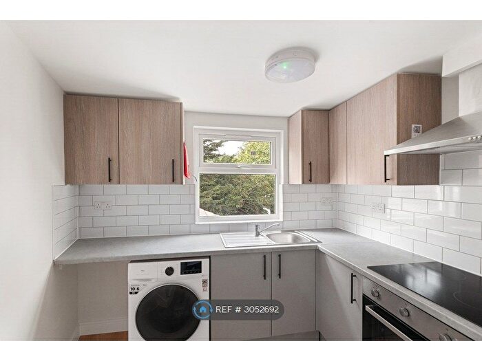 Studio To Rent In Hibbert St, Luton, LU1