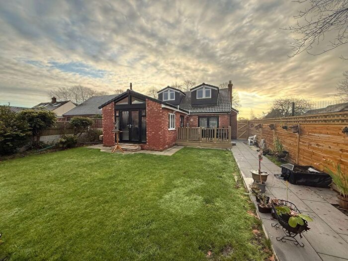 2 Bedroom Bungalow For Sale In Deyes Lane, Maghull, L31