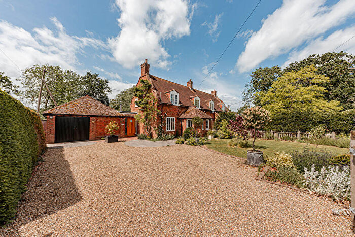 4 Bedroom Semi-Detached House For Sale In Elmstone, CT3