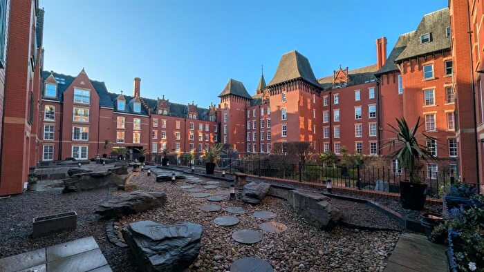 2 Bedroom Flat To Rent In The Apartments, Marine Gate Mansions, Promenade, Southport, PR9