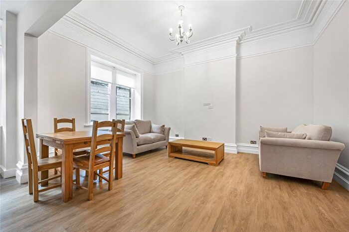 2 Bedroom Flat To Rent In Bedford Avenue, Bloomsbury, London, WC1B