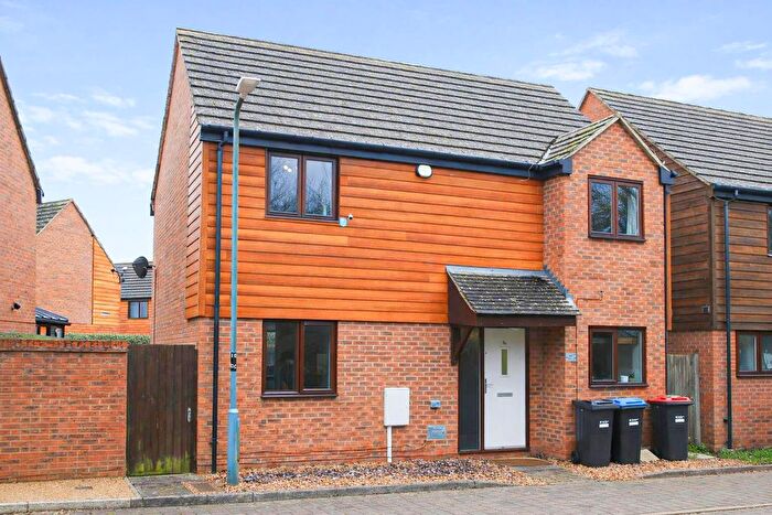 3 Bedroom Property For Sale In Chasewater Crescent, Broughton, Milton Keynes, MK10