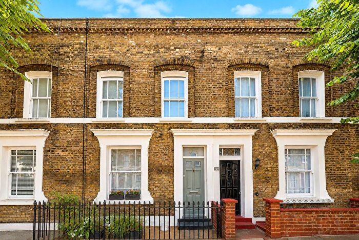 2 Bedroom Terraced House For Sale In Grantley Street, London, E1
