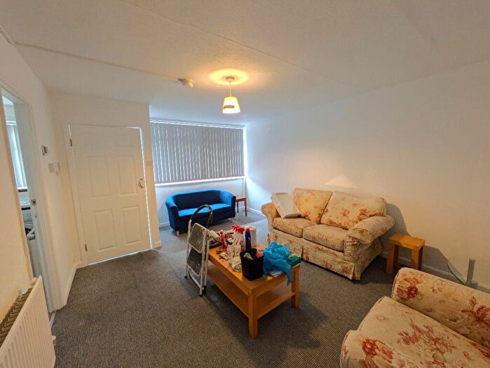 2 Bedroom Apartment To Rent In Maryport Road, Cardiff, CF23