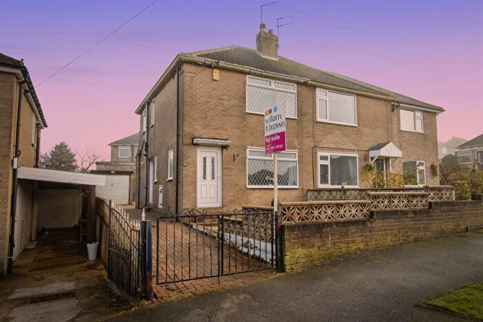 2 Bedroom Semi Detached House For Sale In Lulworth Crescent, Leeds, LS15