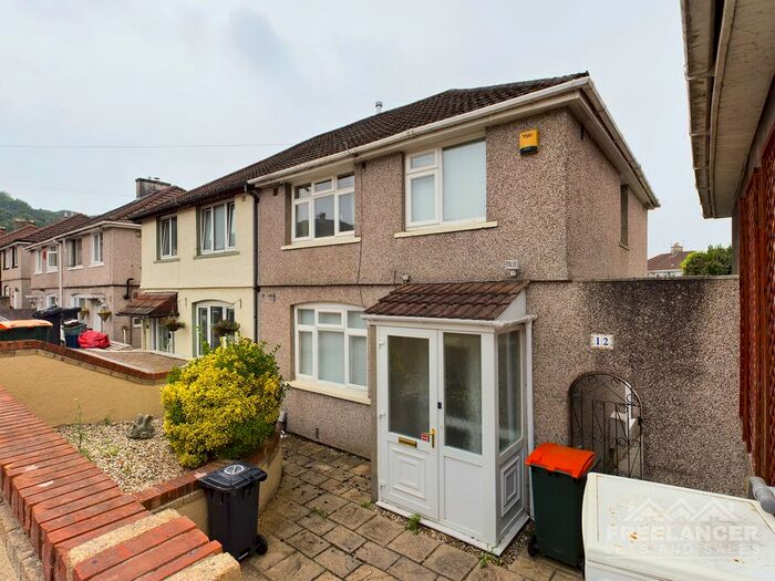 3 Bedroom Semi-Detached House To Rent In Graig Park Road, Newport, NP20