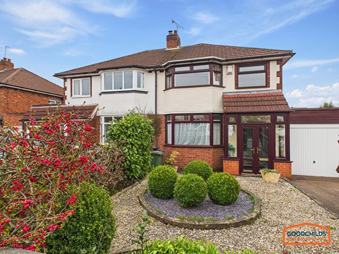 3 Bedroom Semi-Detached House To Rent In Anglesey Road, Brownhills, WS8