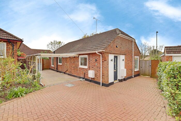 3 Bedroom Detached Bungalow For Sale In Tollgate, Benfleet, SS7