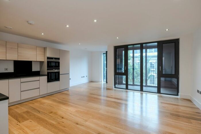 2 Bedroom Flat To Rent In Faraday Road, London, W10