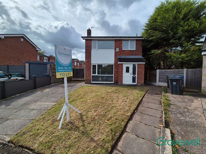 3 Bedroom Detached House To Rent In The Crescent, Radcliffe, Manchester, M26
