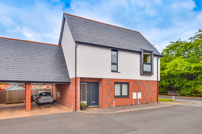 2 Bedroom Maisonette For Sale In Lees Close, Thaxted, CM6