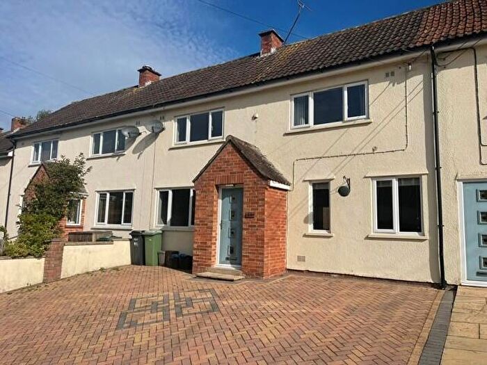 3 Bedroom House To Rent In Bekynton Avenue, Wells., BA5