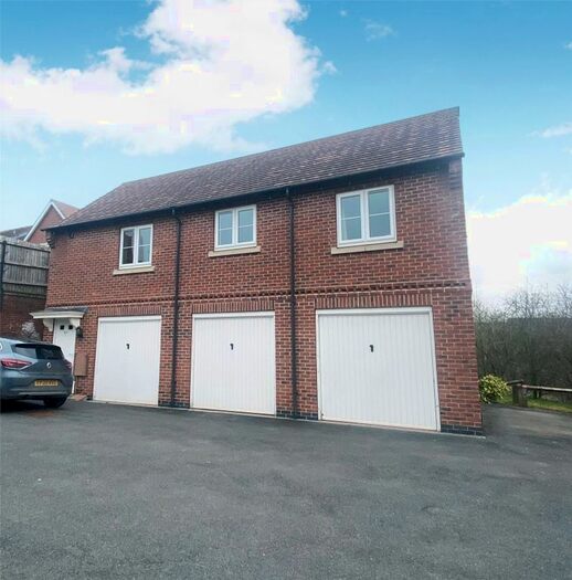 2 Bedroom Flat To Rent In Solent Road, Church Gresley, Swadlincote, Derbyshire, DE11