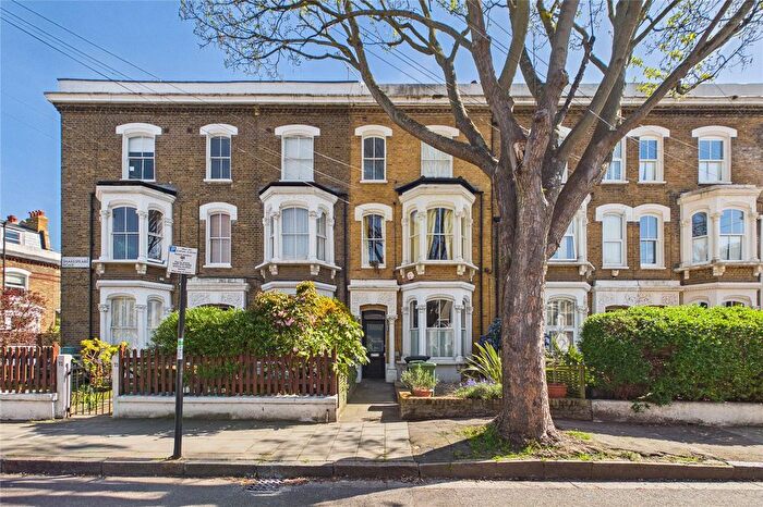 2 Bedroom Flat For Sale In Shakespeare Road, London, SE24