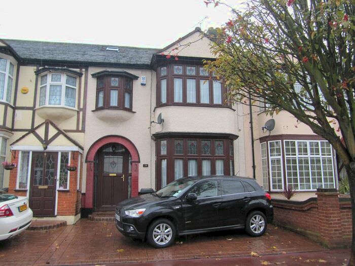 4 Bedroom Terraced House To Rent In Sheringham Drive, Barking, IG11