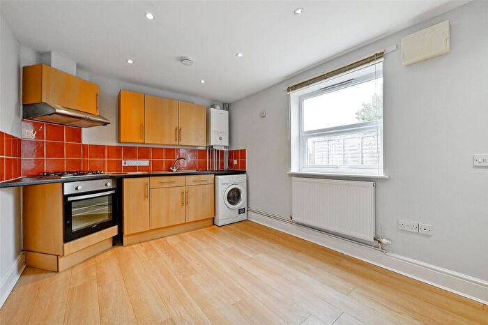 1 Bedroom End Of Terrace House To Rent In Westbury Hill, Bristol, Somerset, BS9