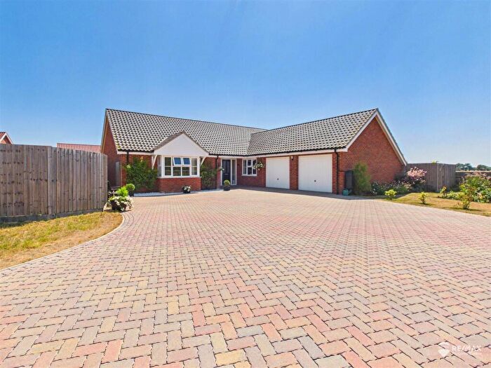 3 Bedroom Detached Bungalow For Sale In Wigeon Drive, Wrabness, Manningtree, CO11