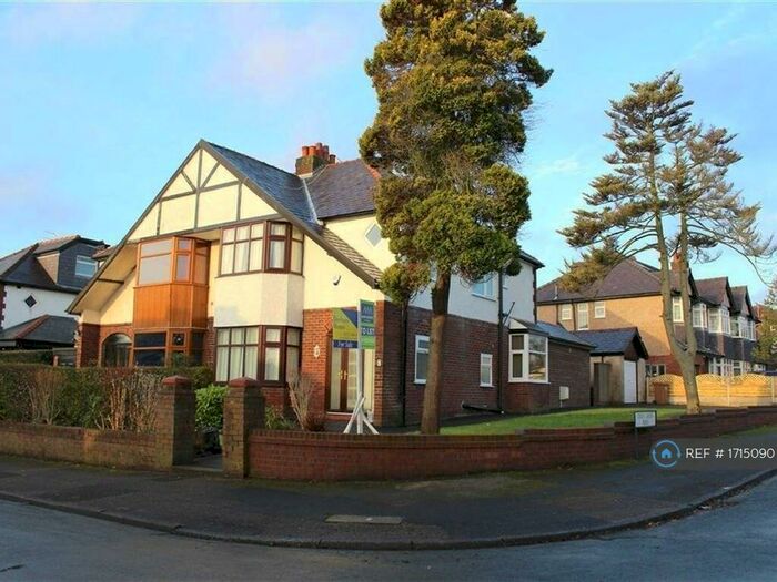4 Bedroom Semi-Detached House To Rent In Yewlands Avenue, Preston, PR2