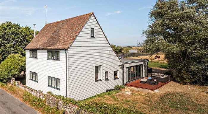 5 Bedroom Equestrian For Sale In Rural Near Ashford, Kent, TN29