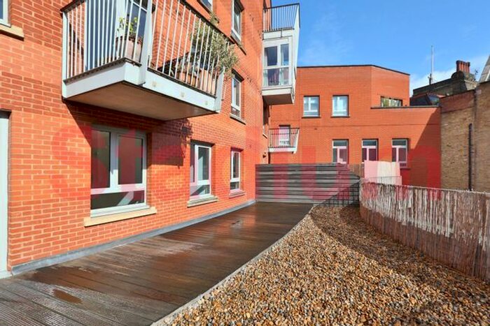 2 Bedroom Flat To Rent In Carronade Court, Eden Grove, London, N7