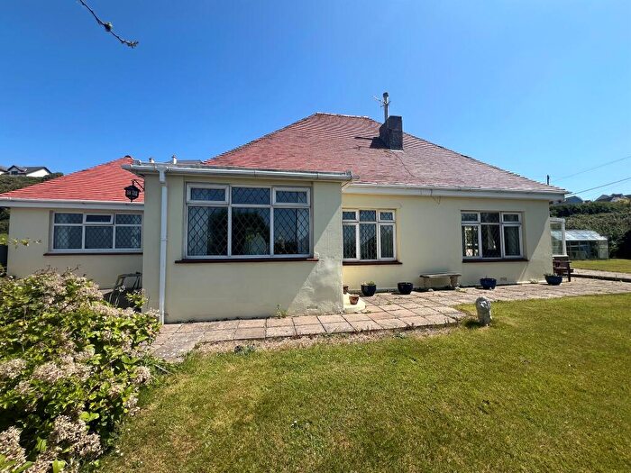 4 Bedroom Detached House For Sale In Main Road, Ogmore-By-Sea, CF32