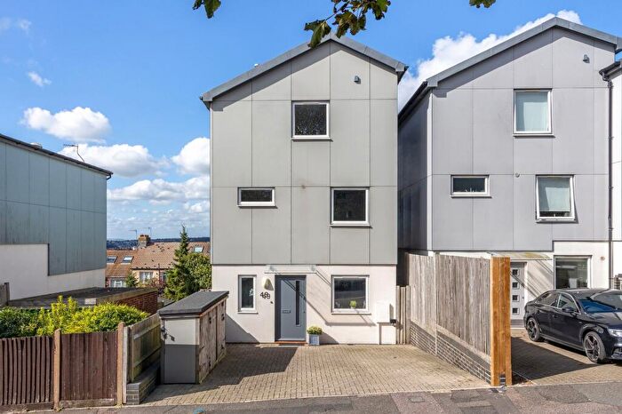 5 Bedroom Detached House For Sale In Bevendean Road, Brighton, BN2