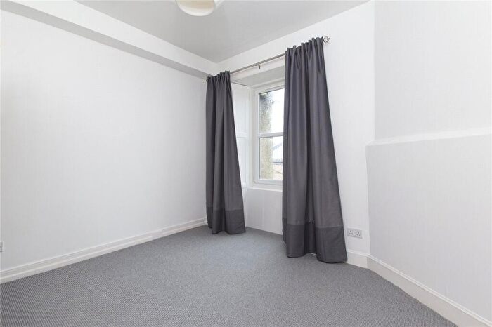 1 Bedroom Flat To Rent In Winton Place, Edinburgh, EH33