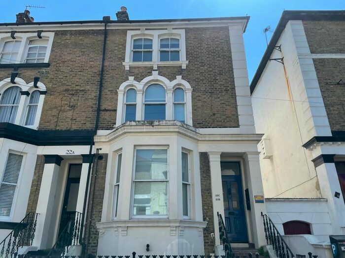 1 Bedroom Flat To Rent In Cobham Street, Gravesend, DA11