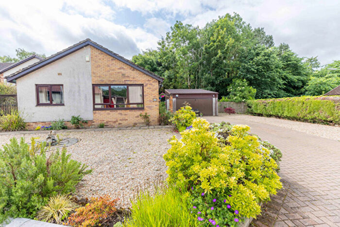 3 Bedroom Detached Bungalow For Sale In Huntingtower Park, Glenrothes, KY6