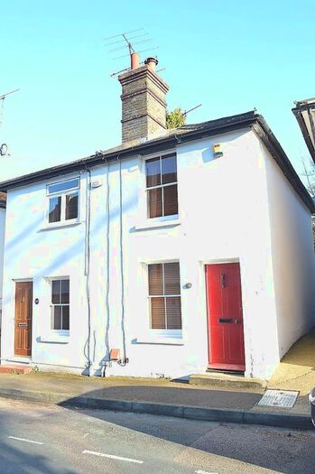 2 Bedroom Terraced House To Rent In Tanners Street, Faversham, Kent, ME13