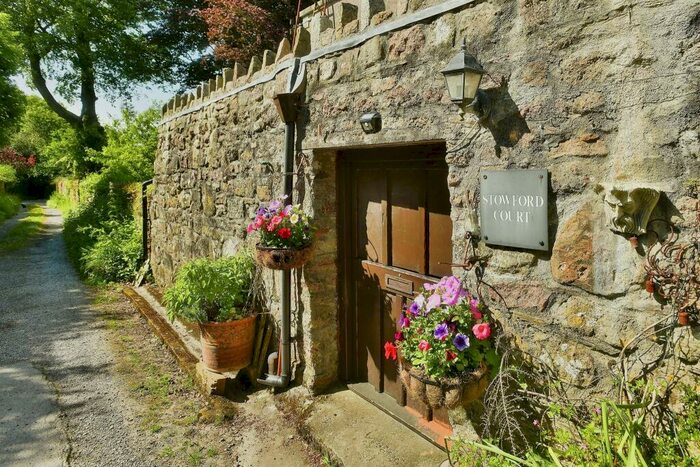 2 Bedroom Character Property For Sale In Harford, Harford, Ivybridge, PL21