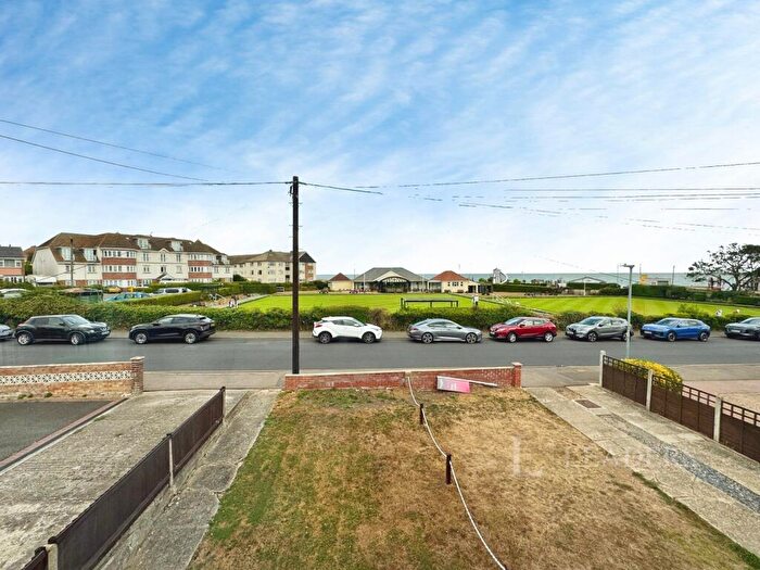 3 Bedroom Maisonette For Sale In Wash Lane, Clacton-on-Sea, Essex, CO15