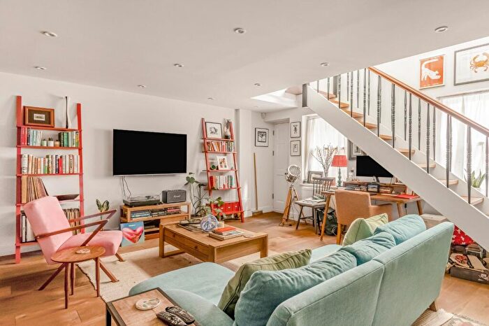1 Bedroom Flat For Sale In Lisson Street, London, NW1