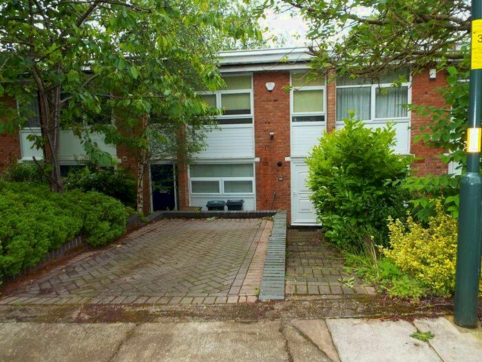 3 Bedroom Terraced House To Rent In Minden Grove, Selly Oak, Birmingham, B29